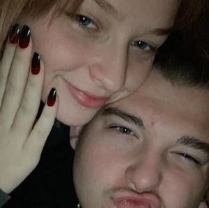 Meet your Posher, Levi